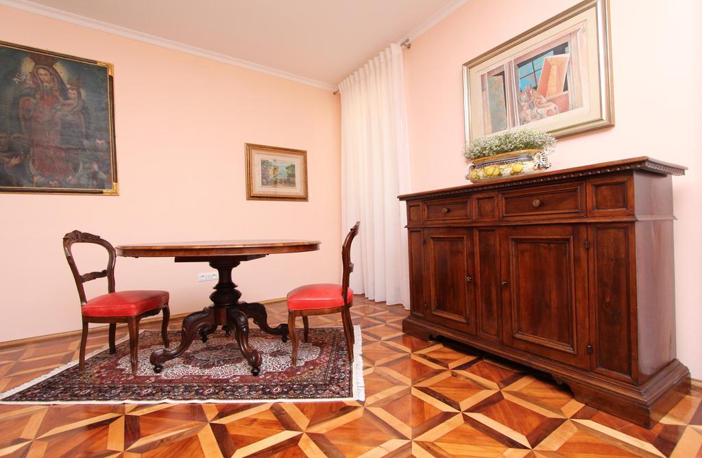 Apartments Casa Menis Rovinj Rom bilde